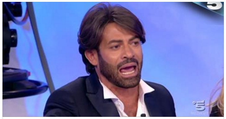 GIANNI SPERTI PENSA DI LASCIARE U&D: SPUNTA UNA FOTO IN CUI? - 11/05/2017